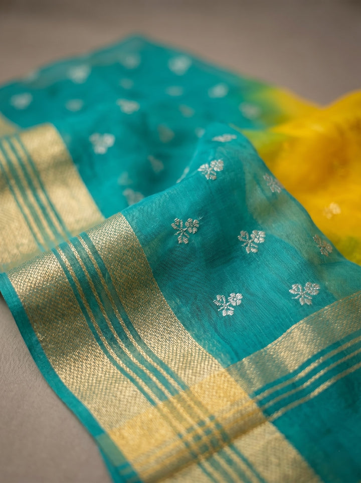 PREMIUM LIGHTWEIGHT GEORGETTE LEHERIYA SAREE WITH GOLDEN BUTTI & ZARI WOVEN BORDER - ORANGE & RED