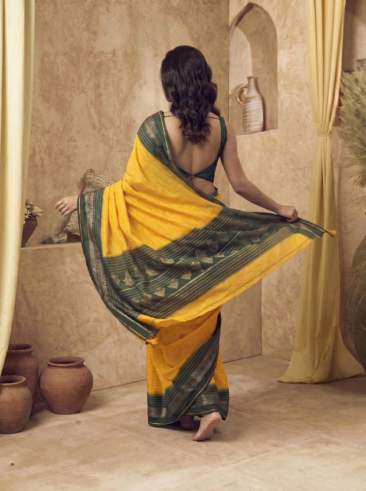 YELLOW SOFT SILK JACQUARD WOVEN SAREE WITH DARK GREEN ZARI BORDER | GOLD ZARI LEHERIYA PATTERN FESTIVE SAREE WITH UNSTITCHED BLOUSE PIECE