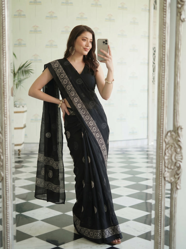 PREMIUM SOFT CREPE GEORGETTE SAREE WITH TRADITIONAL WHITE PRINT & DESIGNER BORDER - BLACK