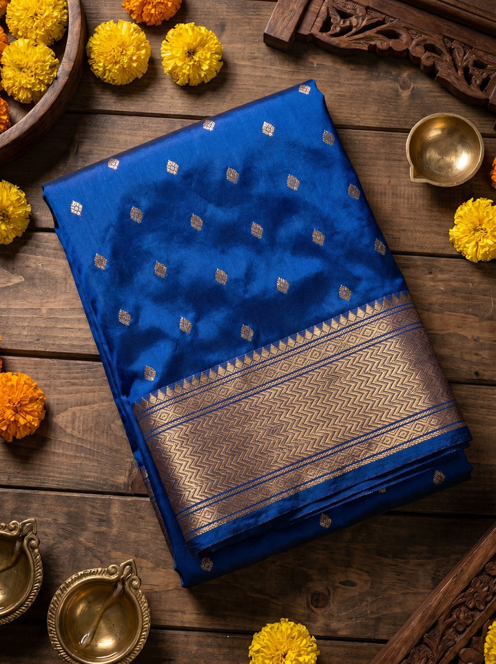 Kalanjali Paithani Muktai