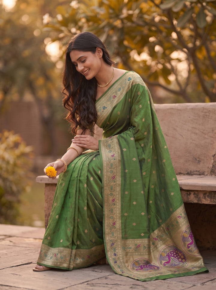 Rajhani Silk Sparking Flower Saree
