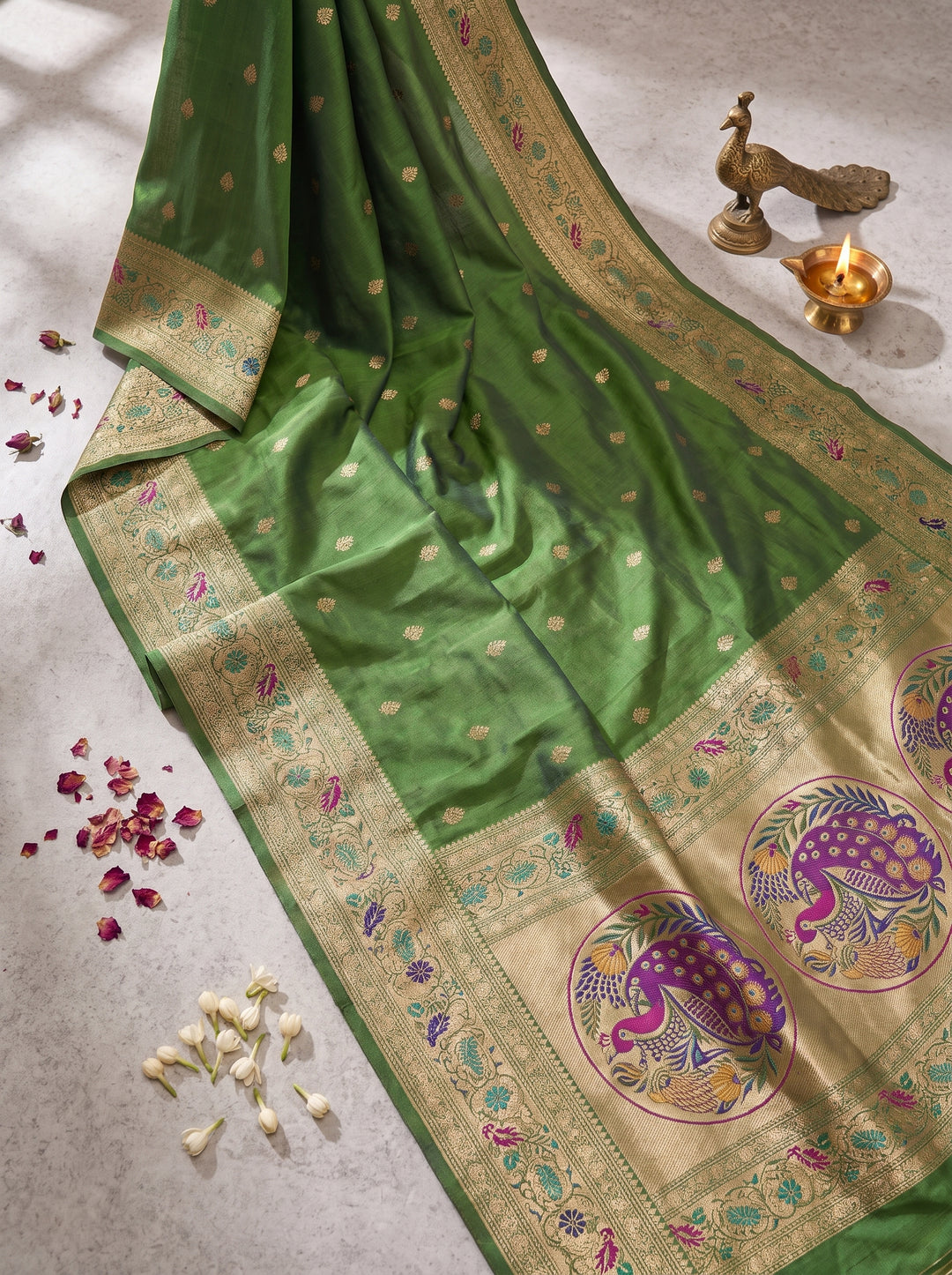 Rajhani Silk Sparking Flower Saree